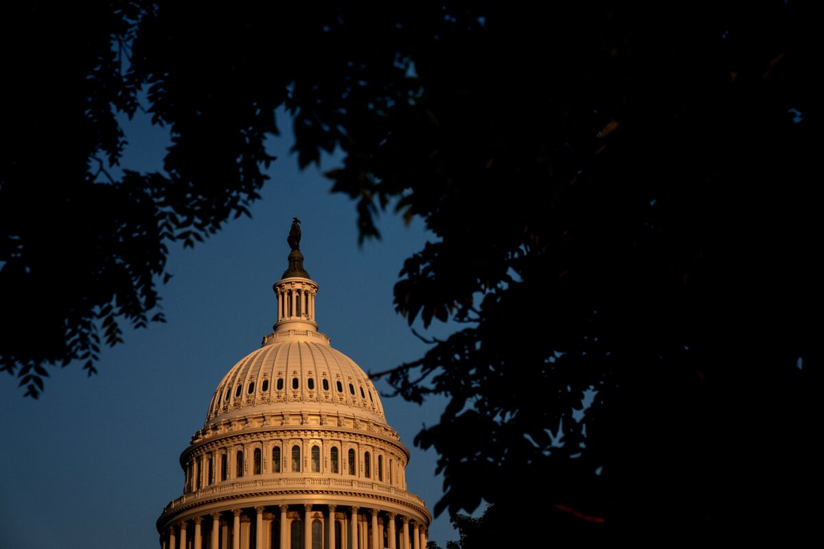 US Budget Deficit Soars in May After Jump in Spending, Drop in Revenues