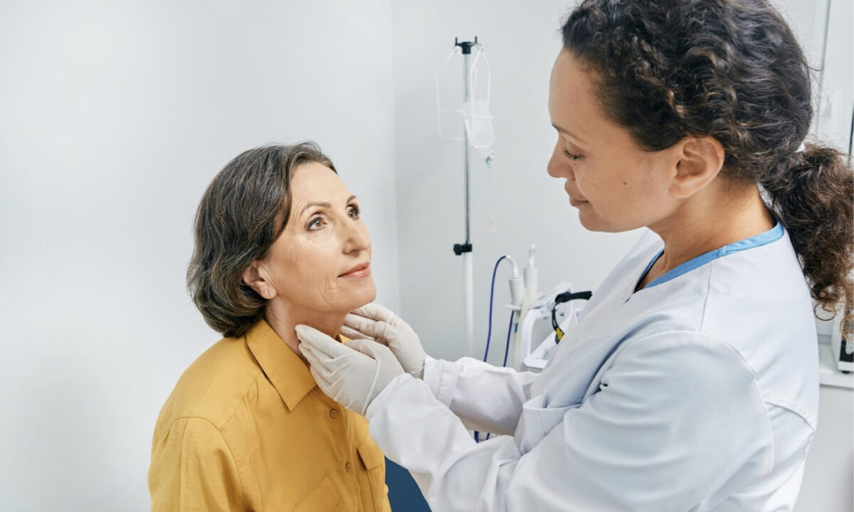 These 6 Symptoms May Indicate Thyroid Cancer