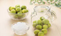 Homemade Plum Wine, Dried Plums Provide Beauty and Anti-Inflammatory Benefits