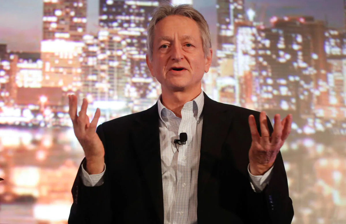Artificial intelligence pioneer Geoffrey Hinton speaks at the Thomson Reuters Financial and Risk Summit in Toronto on Dec. 4, 2017. (Mark Blinch/Reuters)