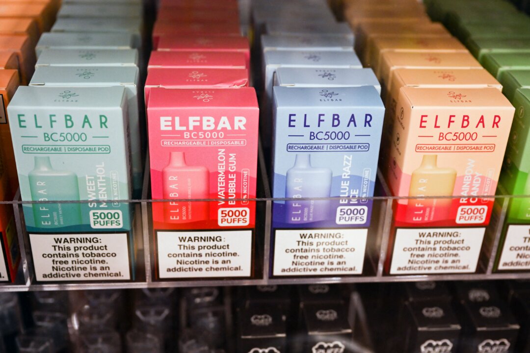 Disposable vaping e-cigarette products are displayed in a convenience store in El Segundo, Calif. on June 23, 2022. (Patrick T. Fallon/AFP via Getty Images)