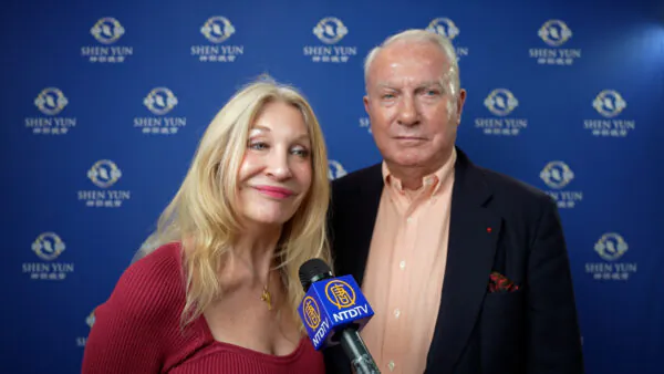 Valerie Baumann, real estate investor, enjoyed Shen Yun in Paris on April 27, 2023, accompanied by her uncle, Patrick Hays, former military. (NTD)