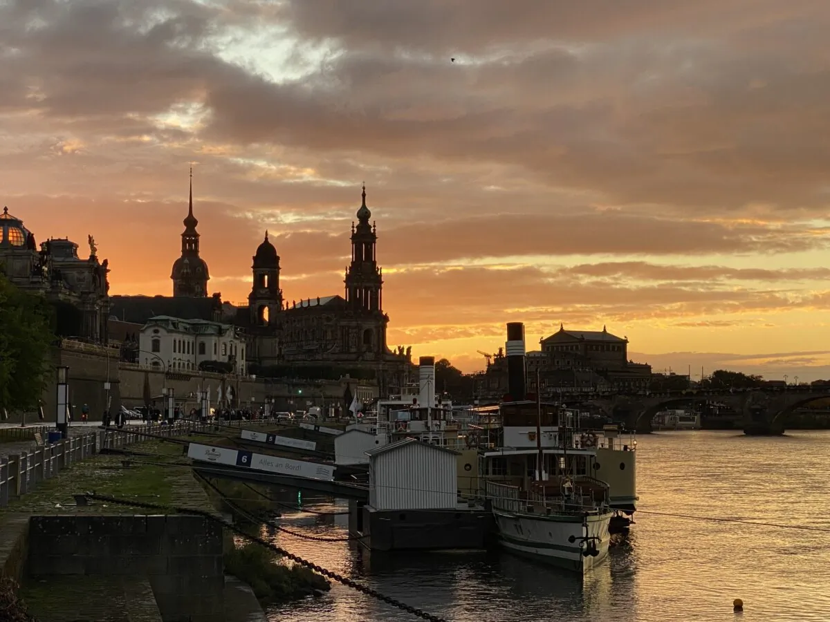 Sunset over the Elbe River. (Tim Johnson)