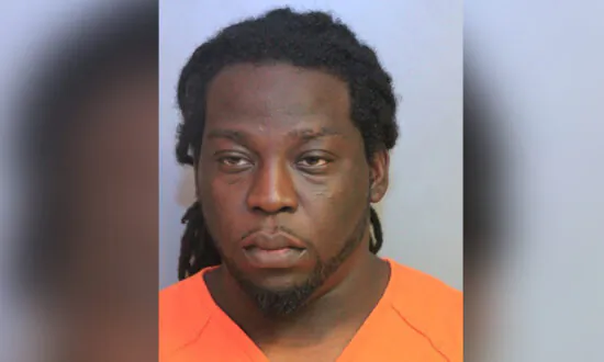 Police Kill Man Suspected of Shooting Florida Mother, 3 Children
