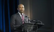 NYC Mayor Eric Adams Criticizes White House for Border Crisis