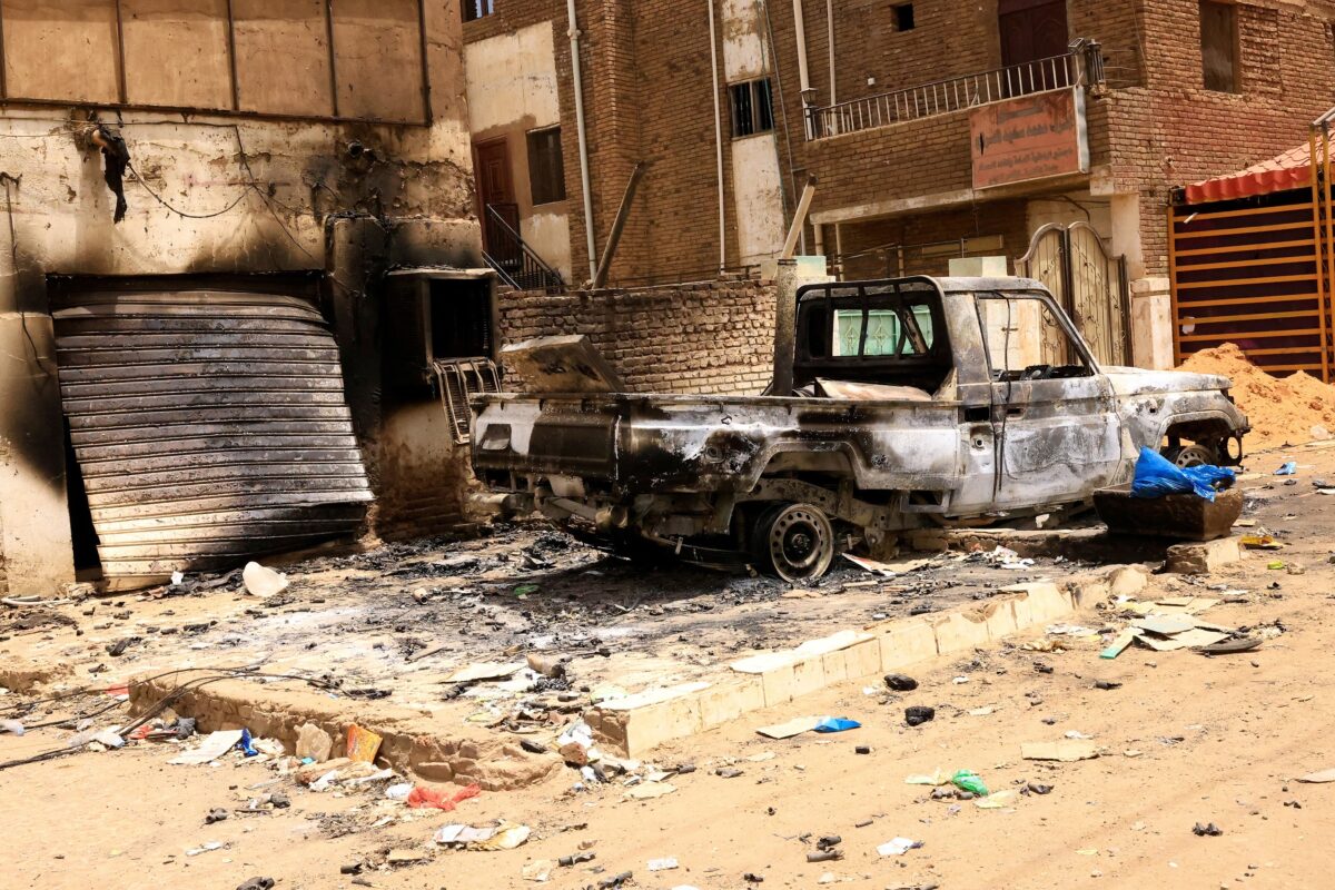 NextImg:Biden Clears Path for New Sanctions Amid Violence in Sudan