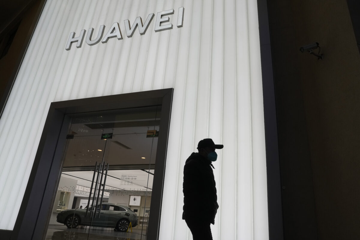 NextImg:More Canadian Universities to End Research Partnerships With Huawei