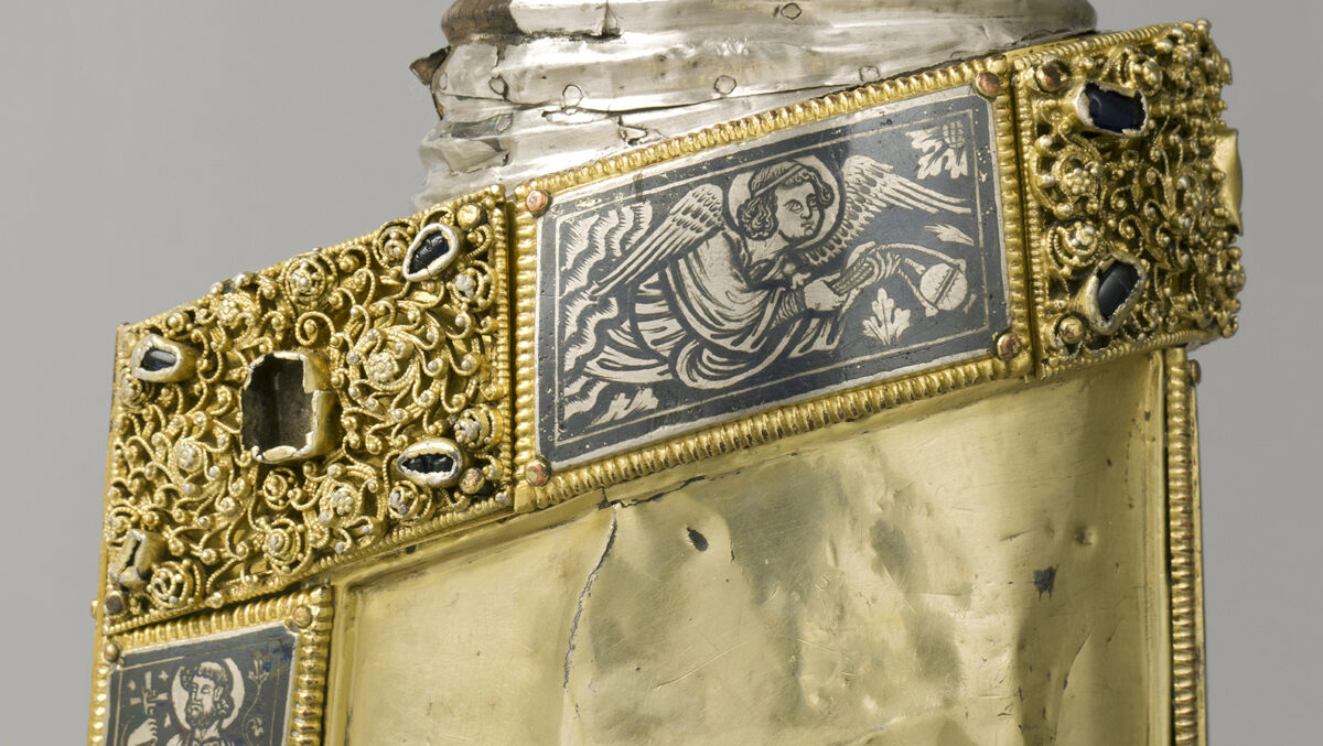 NextImg:Holy Relics and Their Medieval Reliquaries