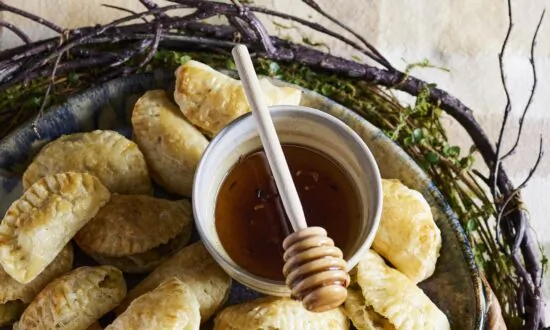 Gouda Crescents