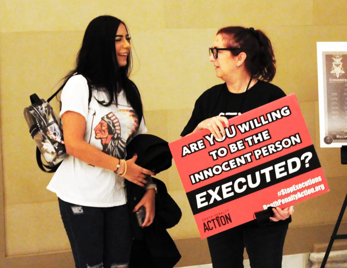 Demonstrators gather in the Oklahoma State Capitol on May 4, 2023, to protest on behalf of death row inmate Richard Glossip. (Michael Clements/The Epoch Times)