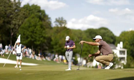 Hatton in 3-way Tie for Lead at Wells Fargo; McIlroy Falters