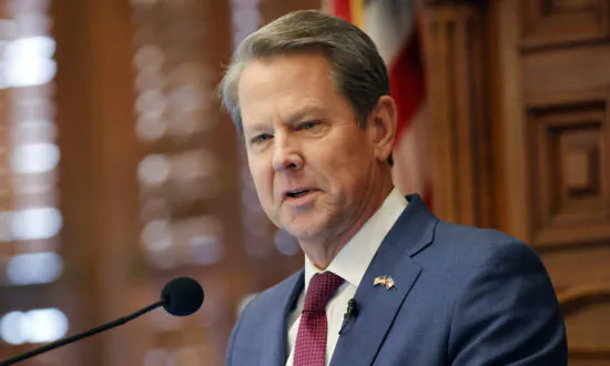 Georgia’s Gov. Kemp Praises Gov. Abbott on Texas Border Measures: ‘Working for Them’