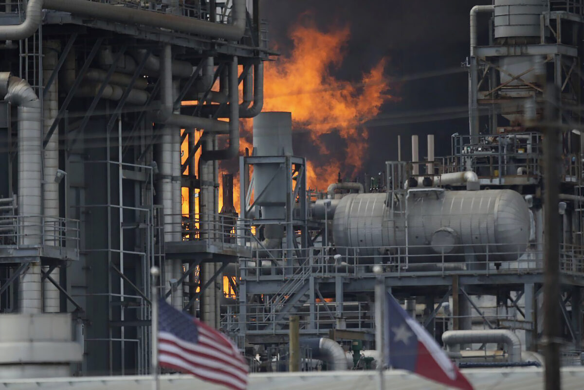 NextImg:Texas Petrochemical Plant Fire Sends 9 Workers to Hospital