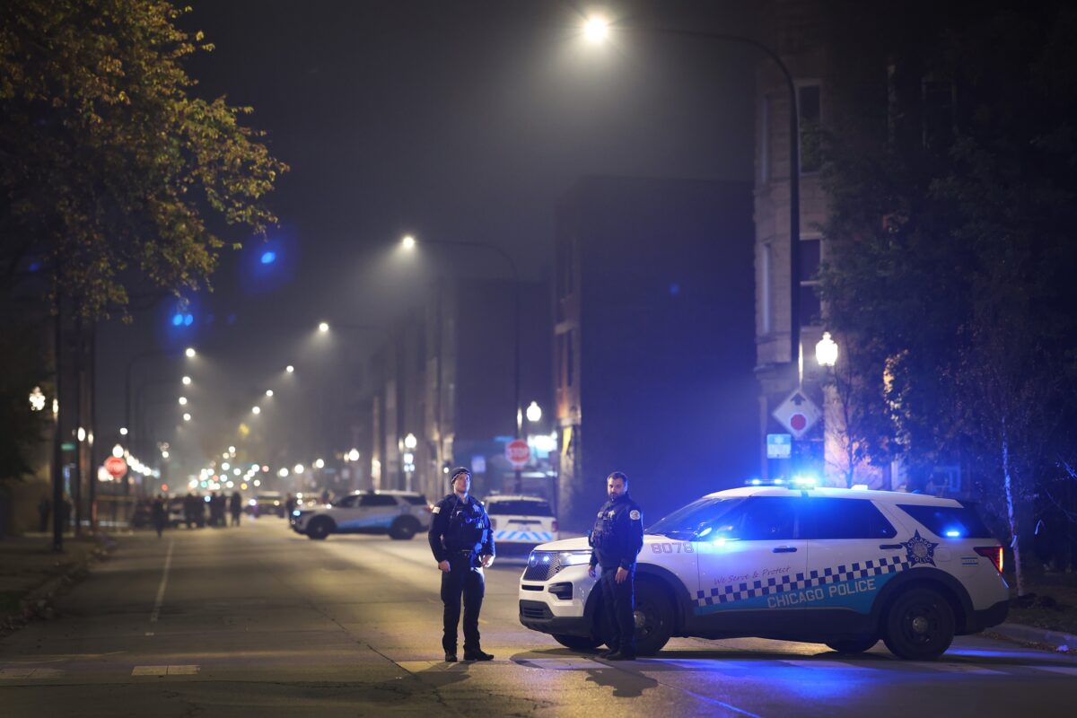 NextImg:Chicago Police Officer Fatally Shot After Working Her Shift