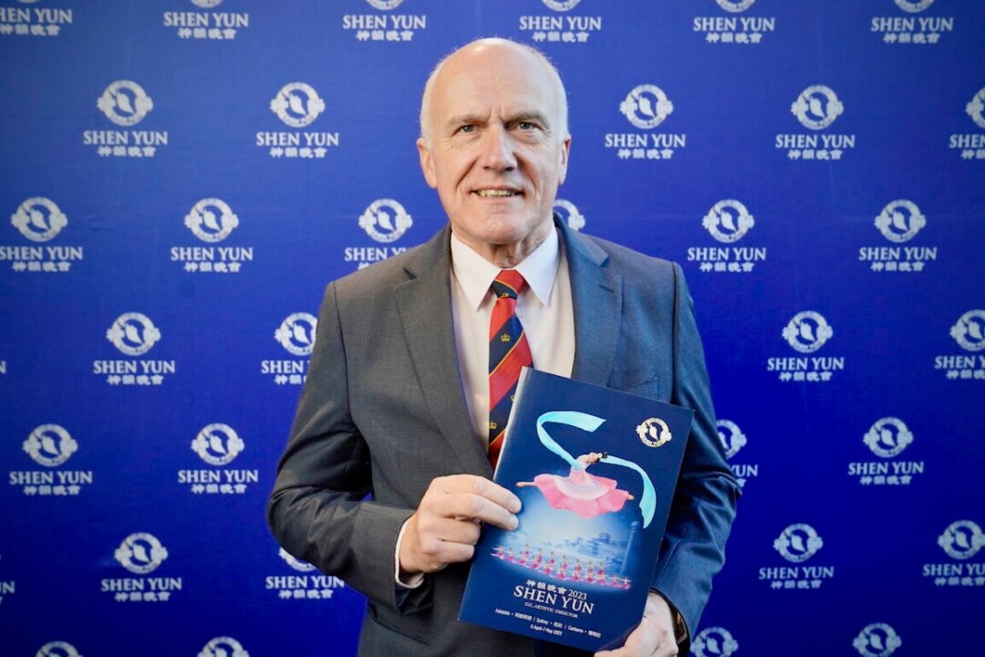 Eric Abetz, former Liberal Party Senator, watched Shen Yun performing arts at the Sydney Lyric Theatre, in Australia, on May 6, 2023. (NTD)