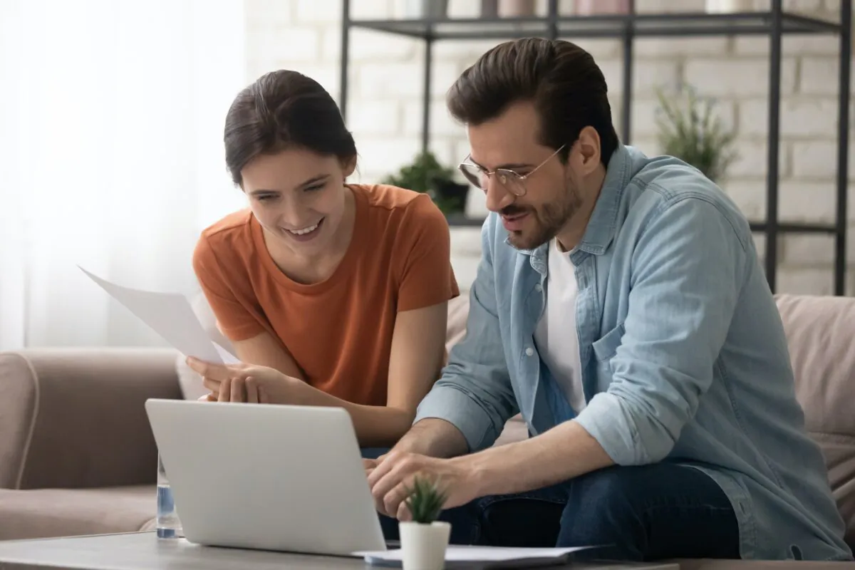 Automating bill payments makes it hard to miss due dates. (fizkes/Shutterstock)