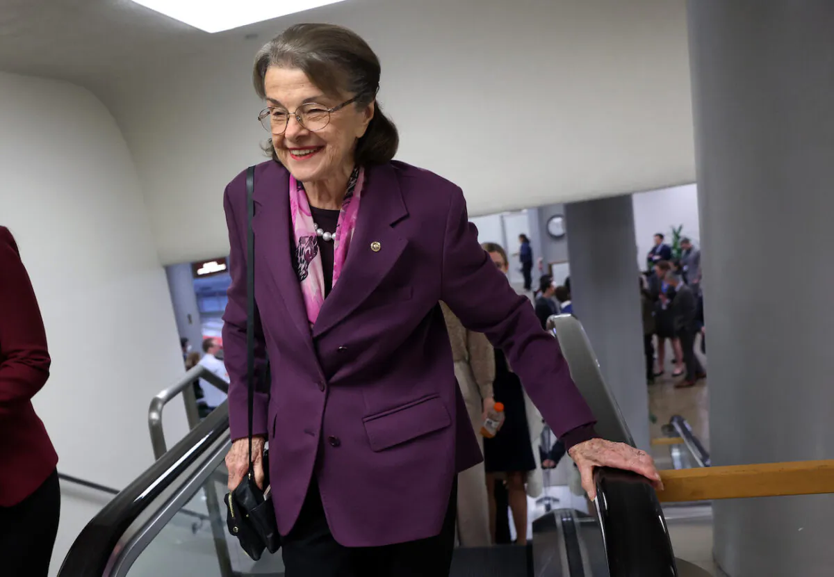 Sen. Dianne Feinstein (D-Calif.) makes her way to the Senate chambers at the U.S. Capitol in Washington, on Feb. 16, 2023. (Kevin Dietsch/Getty Images)