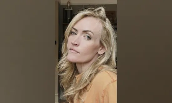 Mommy Blogger Heather Armstrong, Known as Dooce to Fans, Dead at 47