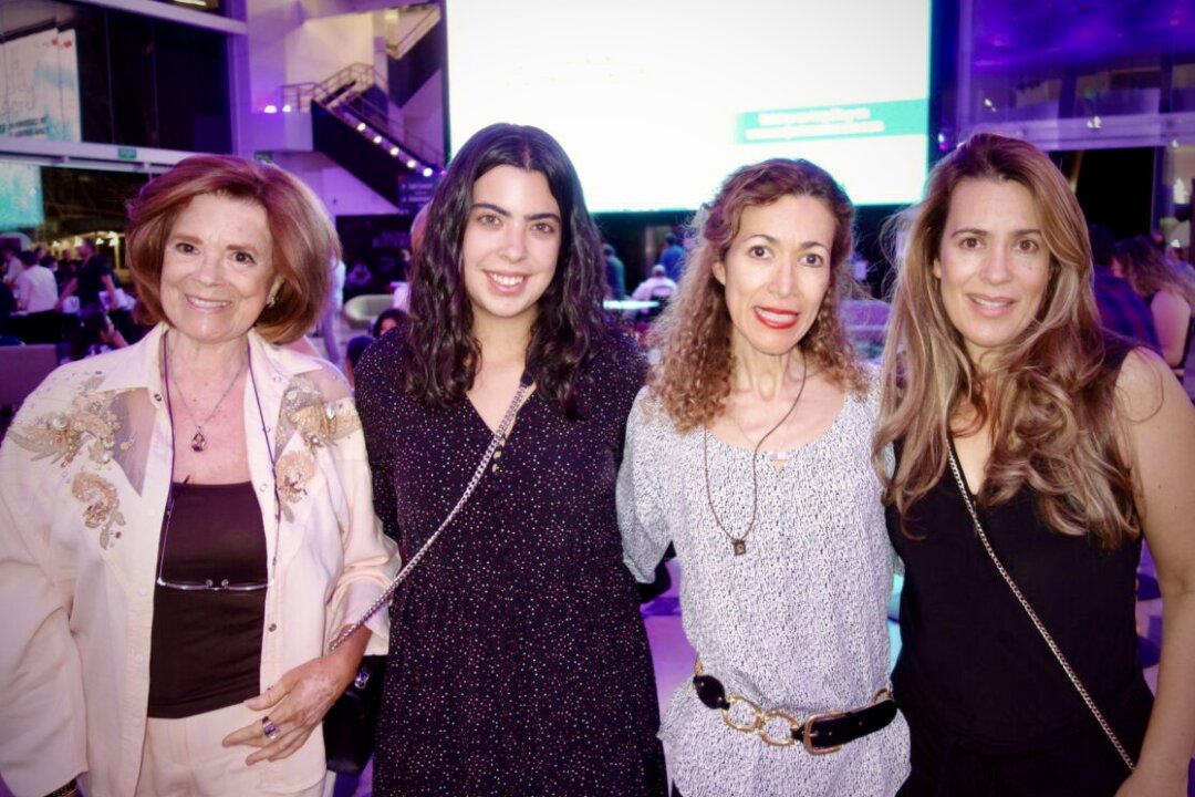 Leticia Valencia (2nd-R) enjoyed Shen Yun with her family in Mexico City on May 9, 2023. (Lily Yu/The Epoch Times)