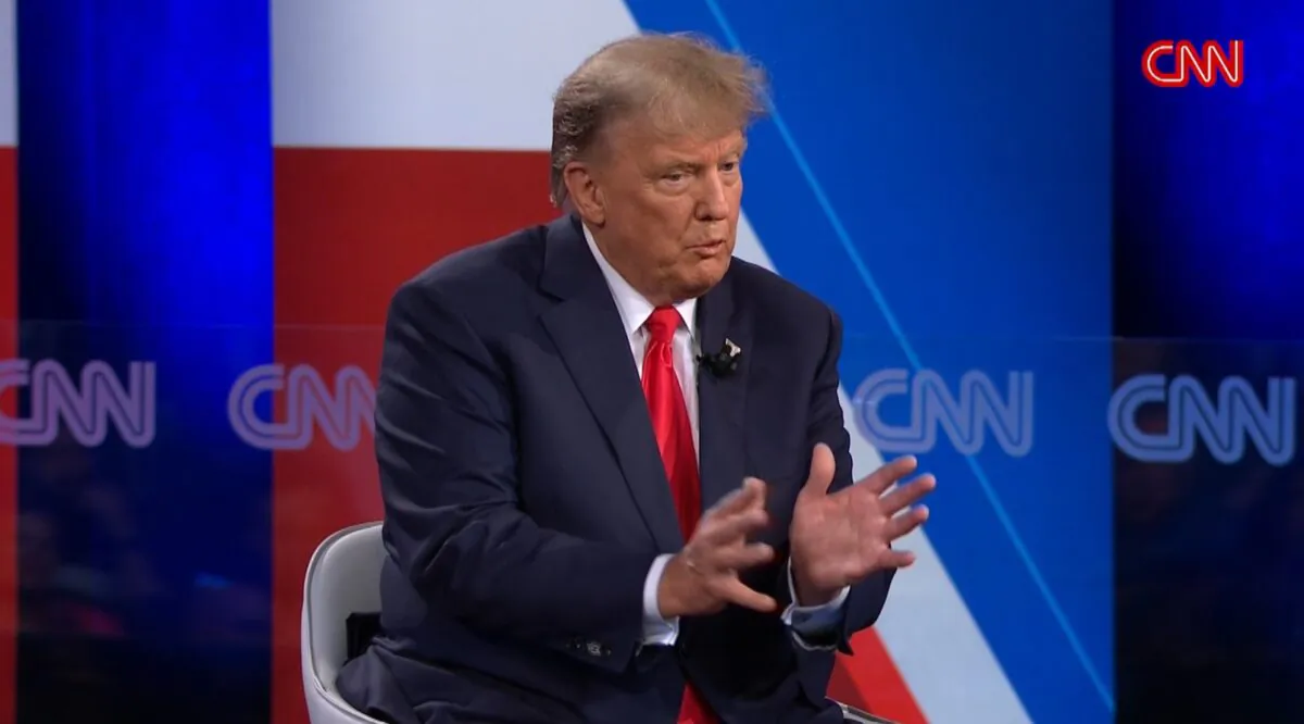 id5257385 Trump town hall
