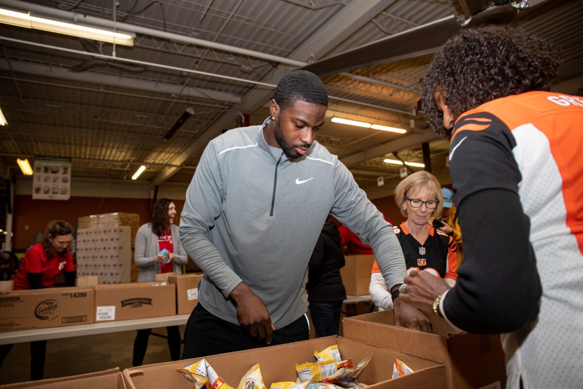 NextImg:Rising Number of Ohio Families Turn to Food Banks Amid Cost-of-Living Crisis