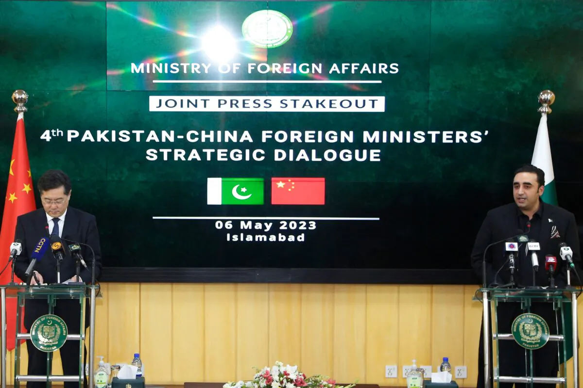 Pakistan's Foreign Minister Bilawal Bhutto Zardari (R) addresses a joint press conference along with his Chinese counterpart, Qin Gang, at the foreign ministry in Islamabad on May 6, 2023. - The foreign minister of Afghanistan's Taliban government, which is not recognized by any other nation, holds talks on May 6 with his counterparts from Pakistan and China during a rare visit abroad. (STR/AFP via Getty Images)