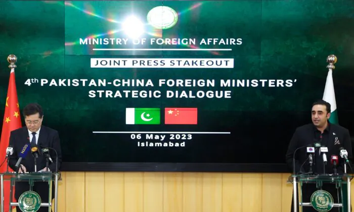 Pakistan's Foreign Minister Bilawal Bhutto Zardari (R) addresses a joint press conference along with his Chinese counterpart, Qin Gang, at the foreign ministry in Islamabad on May 6, 2023. - The foreign minister of Afghanistan's Taliban government, which is not recognized by any other nation, holds talks on May 6 with his counterparts from Pakistan and China during a rare visit abroad. (STR/AFP via Getty Images)