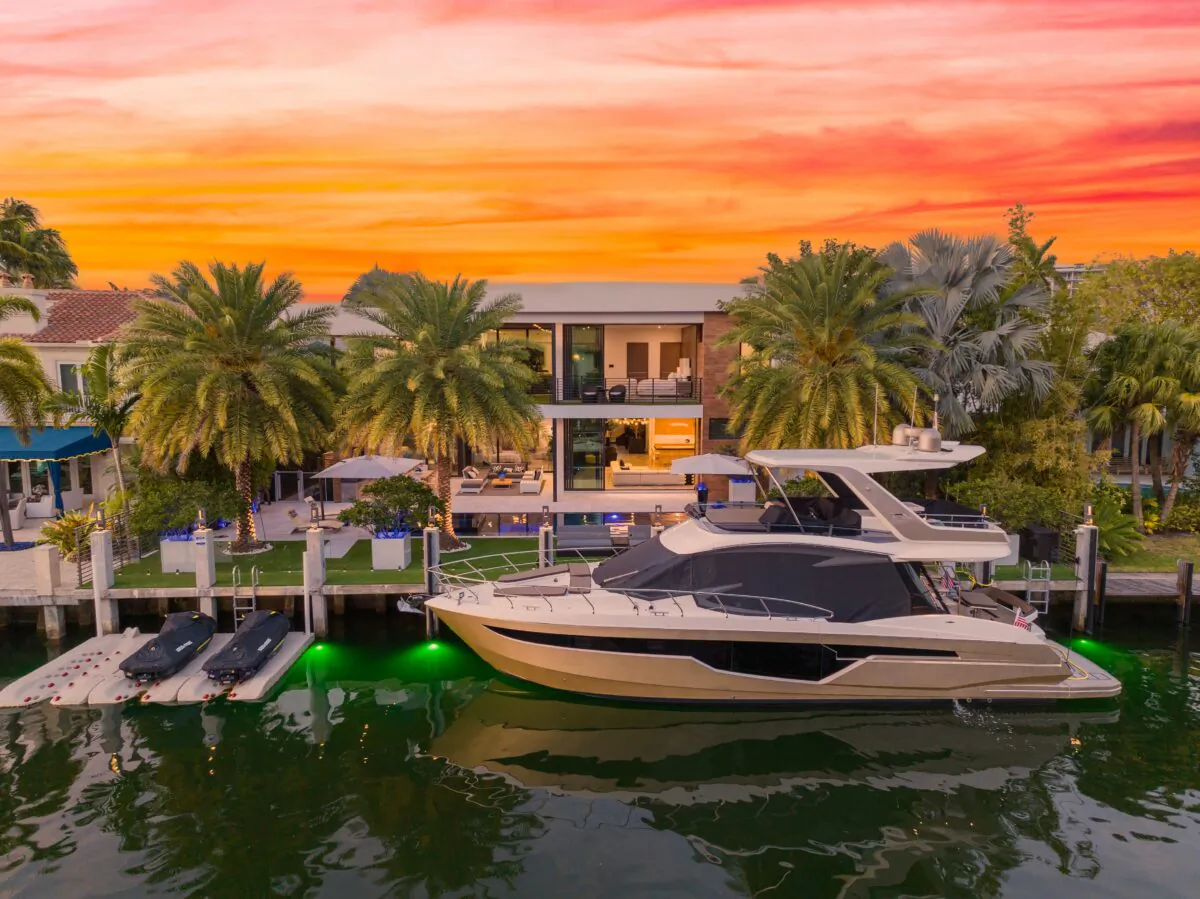 This home is ideal for the family that enjoys the outdoors. It's a five-minute drive to the beach, business, dining, and retail districts. (Luxury Production Studios / ONE Sotheby's International Realty)