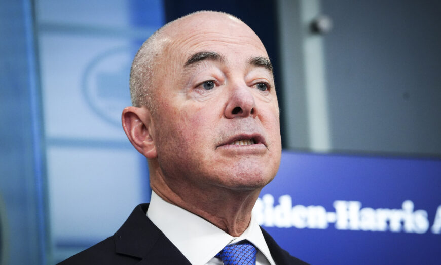 GOP Report Accuses DHS Secretary of ‘Actively’ Encouraging ‘Mass Illegal Immigration’