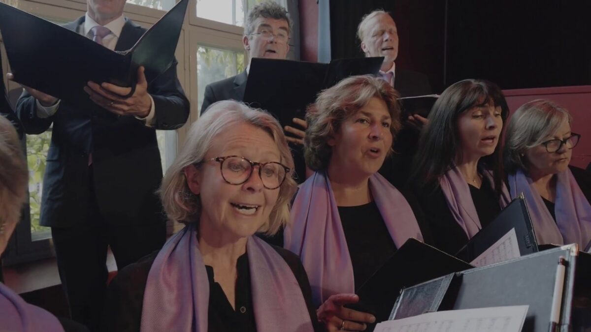 NextImg:Lidingö Motettkör (Lidingö Motet Choir): Ant han dansa, arranged by Lars Edlund