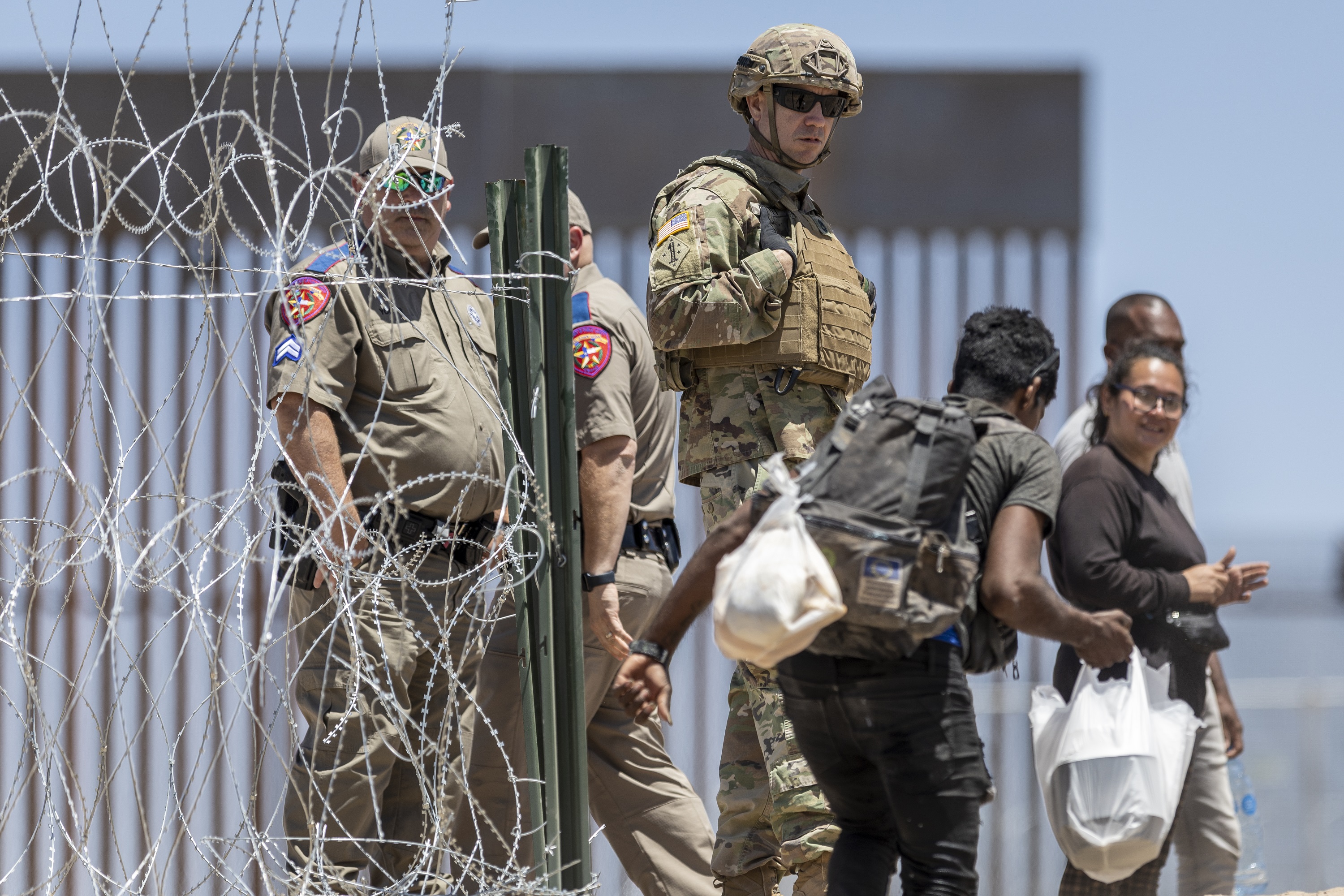 Biden Admin Released 2,700 Illegal Immigrants Into US Despite Court Order Blocking Parole Program - Vimarsana News