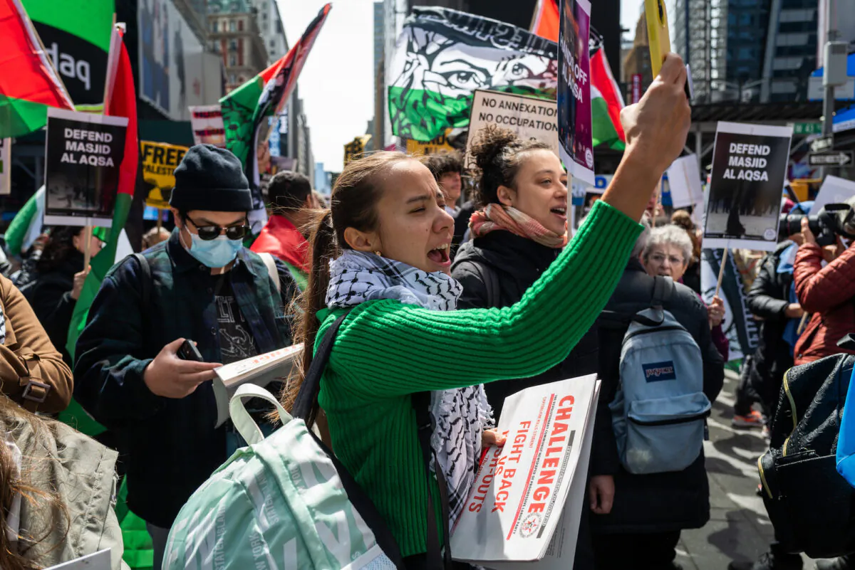 Pro-Palestine protesters gather in Times Square on April 8, 2023 in New York City. (Spencer Platt/Getty Images)
