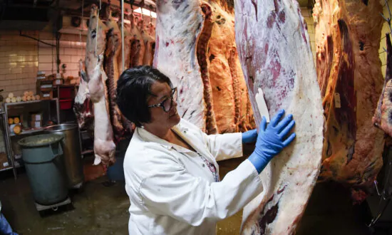 Farmers: USDA Rules, Lack of Competition in Meat Packing Endangers Food Supply