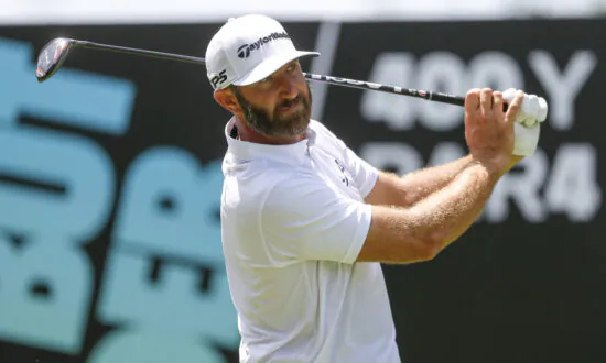 Dustin Johnson Grabs Lead LIV Golf Tulsa