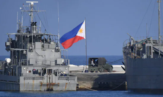 Philippines Signs Military Pact With France Amid South China Sea Tensions
