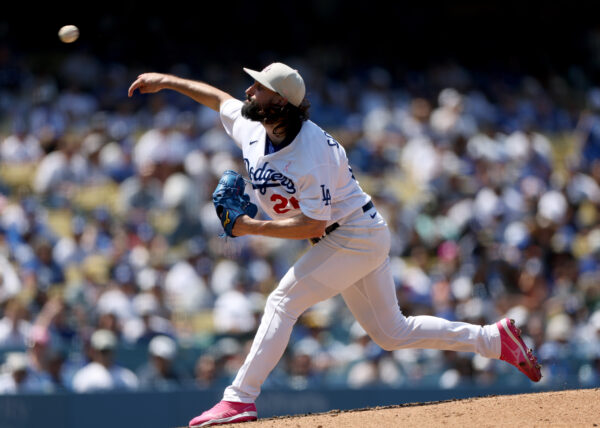 Streaking Dodgers shut out Padres 4-0 for 3-game sweep, 5th win in
