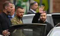 Zelenskyy Arrives in UK for Surprise Meeting With Sunak