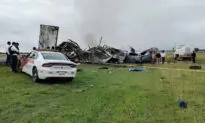 26 People Die in Fiery Crash of Freight Truck and Passenger Van in Northern Mexico