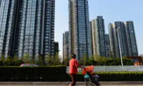 Chinese Homebuyers Move Into Unfinished Apartments in Coastal City