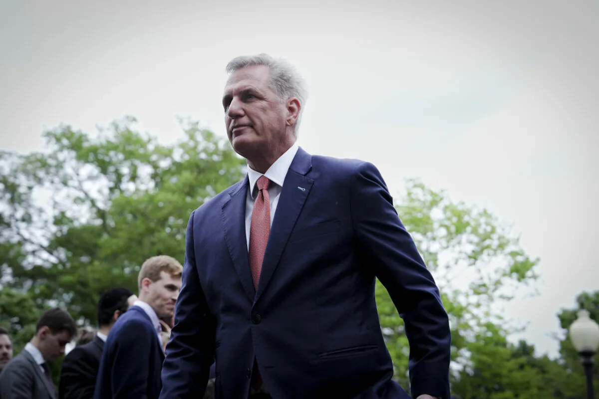 House Speaker Kevin McCarthy (R-Calif.) speaks to the press after meeting President Joe Biden and other leaders at the White House on May 16, 2023. (Madalina Vasiliu/The Epoch Times)
