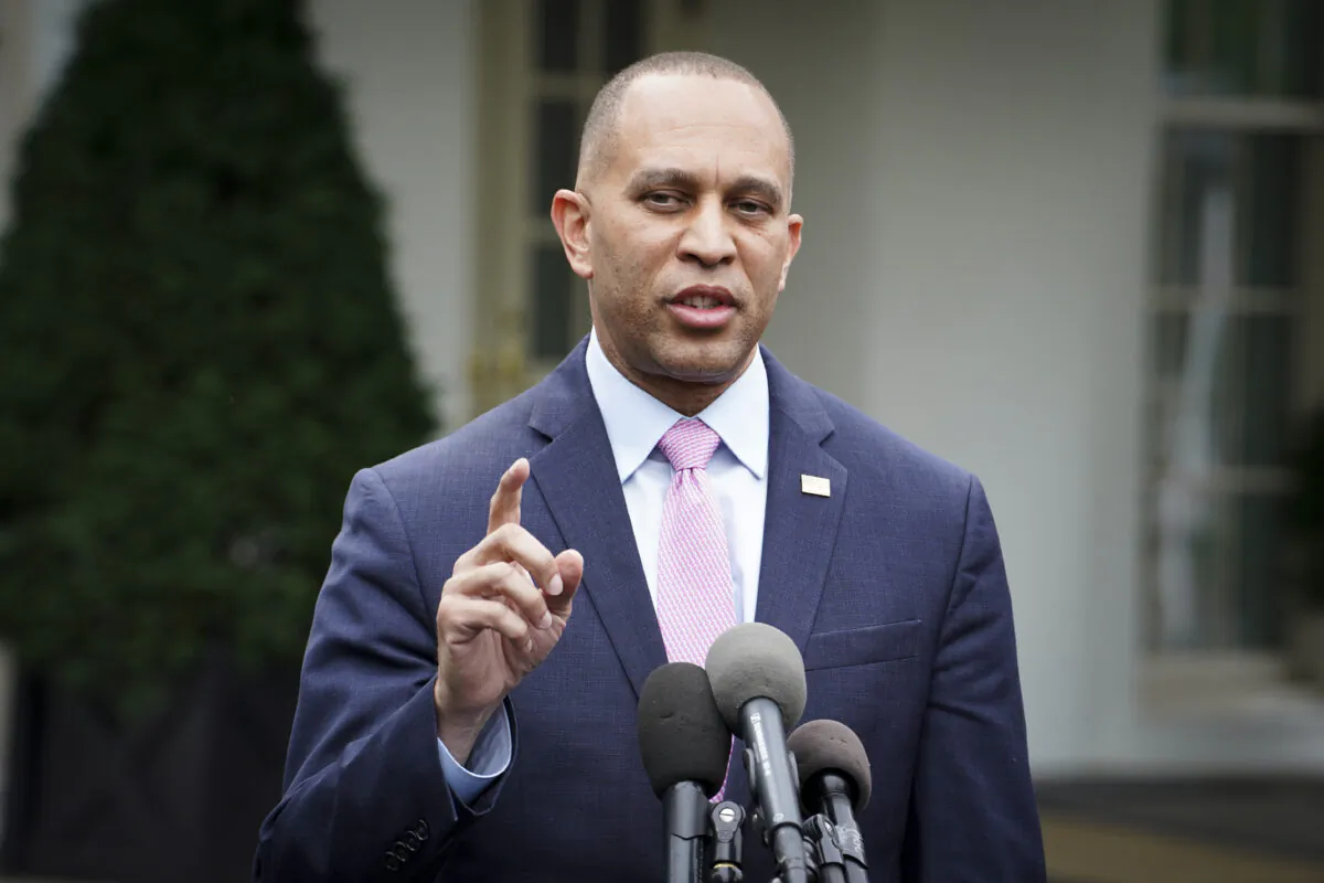 House Minority Leader Hakeem Jeffries (D-N.Y.) speaks to the press after meeting President Joe Biden and other leaders at the White House in Washington on May 16, 2023. (Madalina Vasiliu/The Epoch Times)