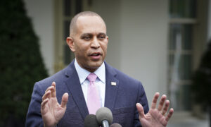 Jeffries doesn’t confirm Democrat support for debt ceiling deal.