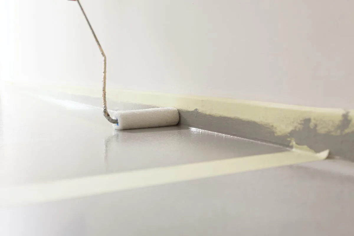 You can paint over linoleum floors with any color or pattern. (Hans Verburg/Shutterstock)