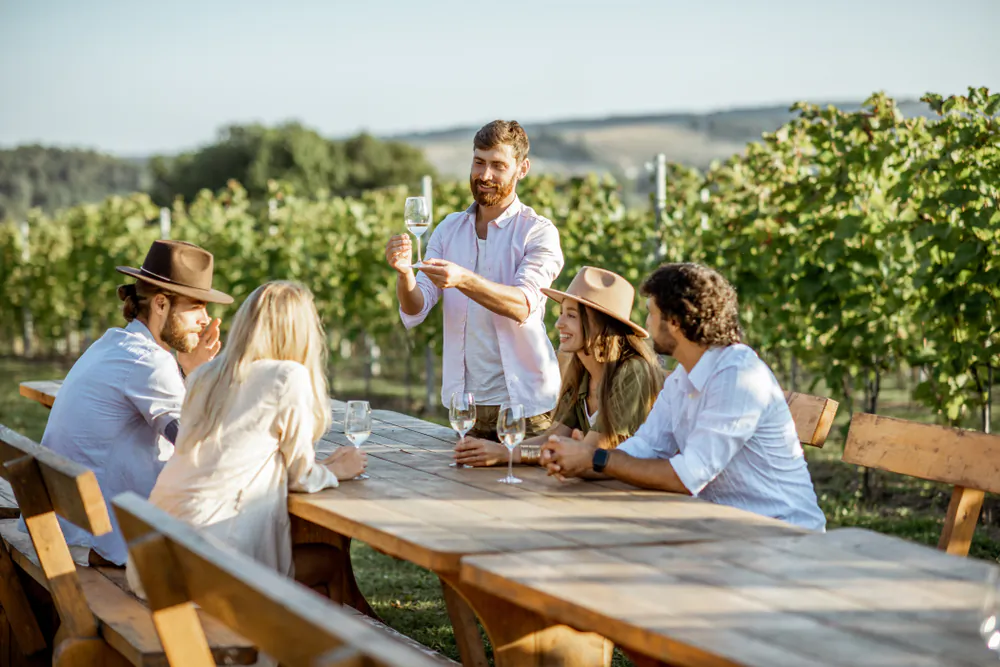 (RossHelen/Shutterstock)