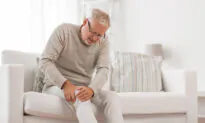 Age Gracefully: Simple Exercises to Prevent Knee Joint Pain and Post-40 Knee Degeneration