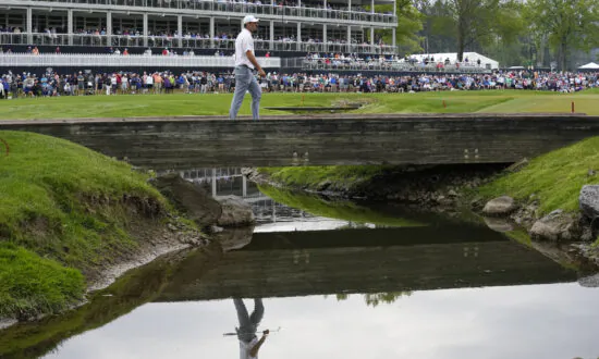 Scheffler Tied for Lead in PGA as Oak Hill Delivers a New Challenge