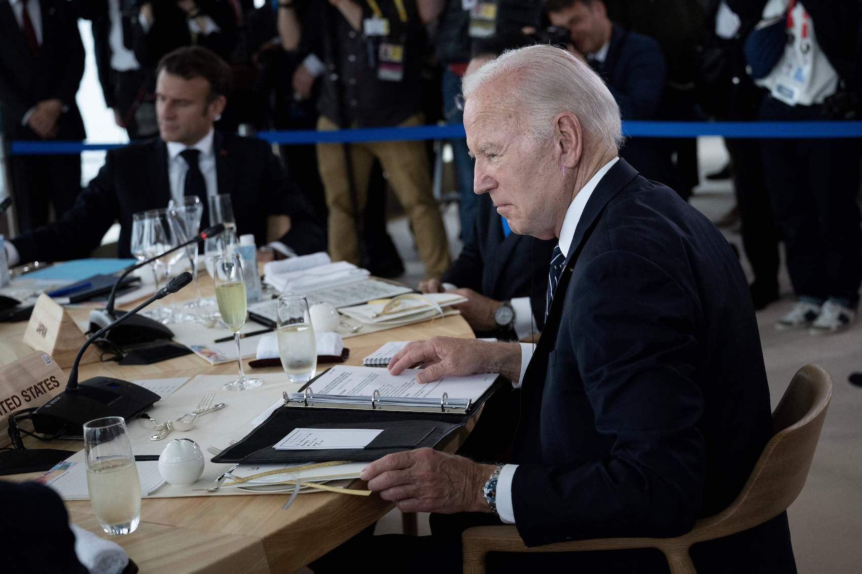 Biden Tells G-7 That US Will Support Joint Fighter Jet Training for Ukraine - Vimarsana News