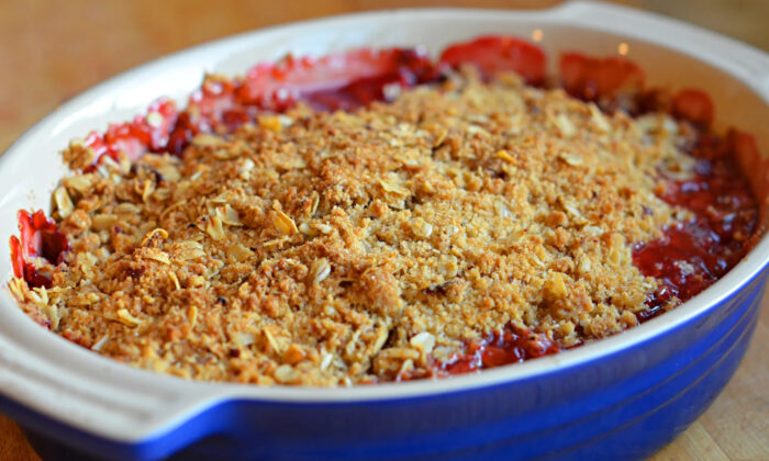 Strawberry Rhubarb Crisp