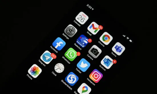 Cyber Actors Linked to Russia Targeting Users of Messaging Apps, FBI Says