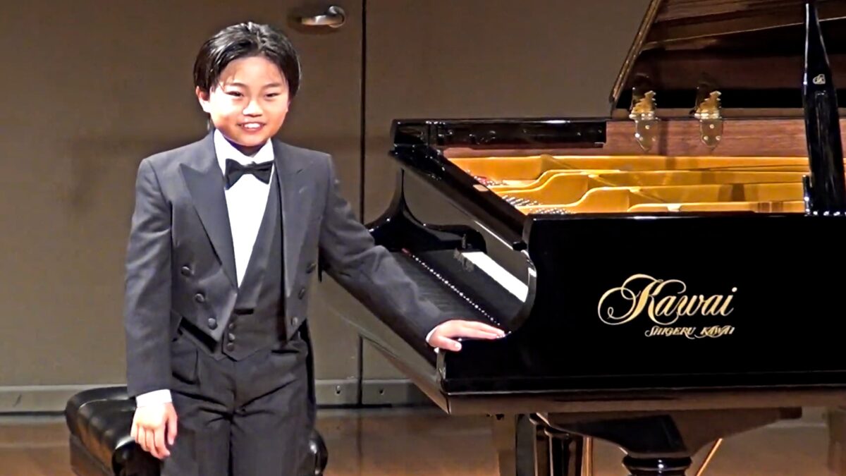 NextImg:Beethoven: Sonata No.8, Op.13 'Pathétique' 3rd Movement | Ray Ushikubo
